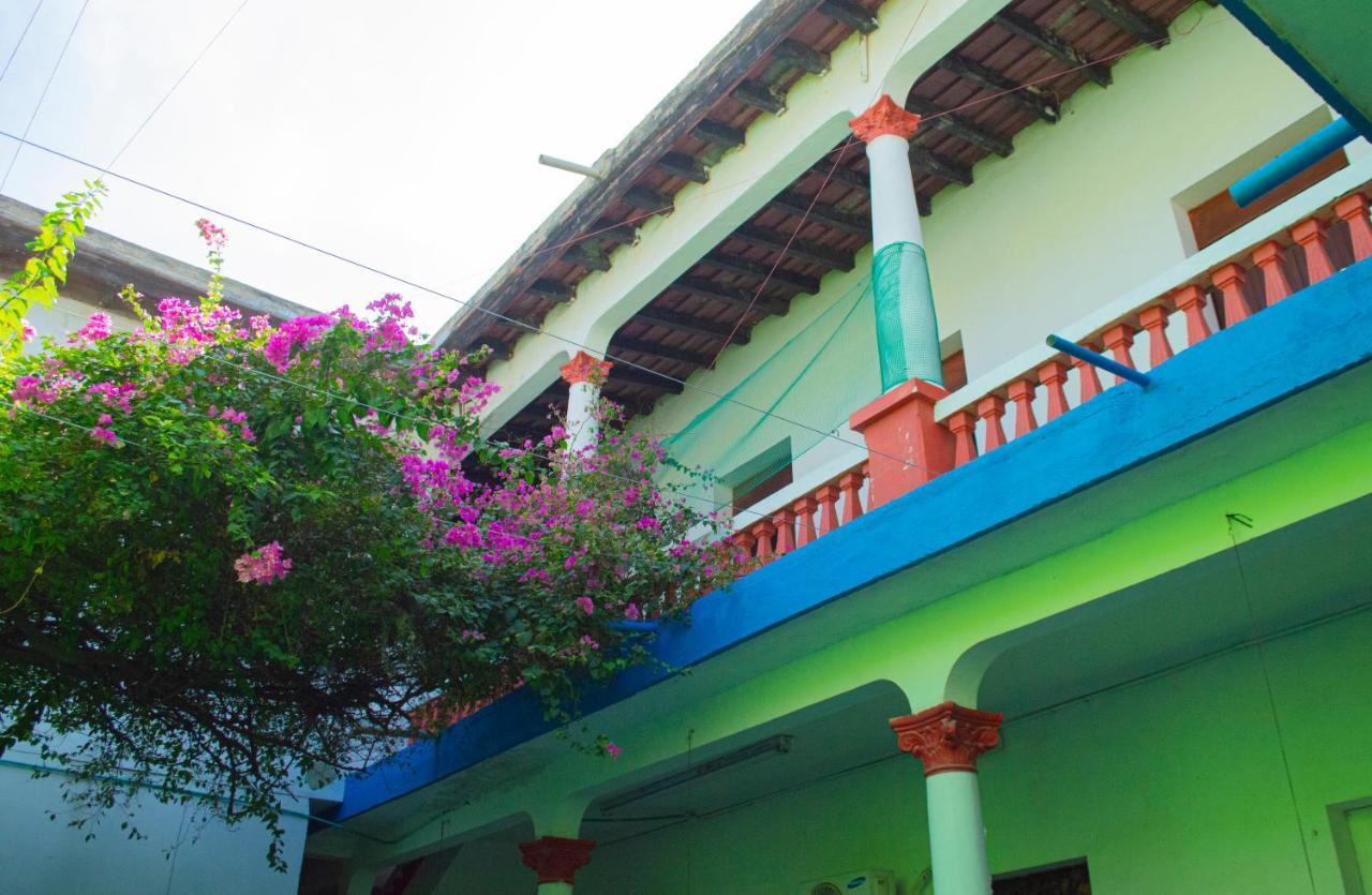 Hostal Maranatha Санта Марта Екстериор снимка