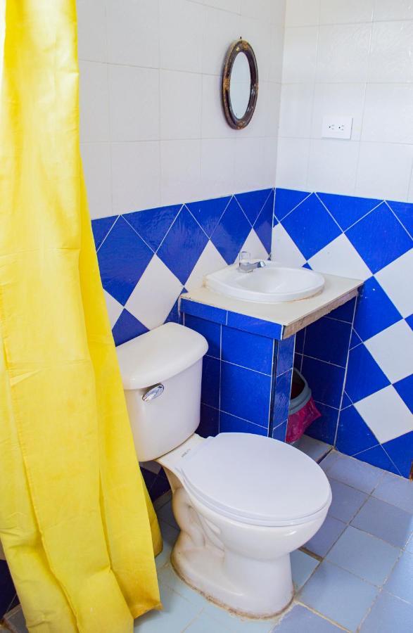 Hostal Maranatha Санта Марта Екстериор снимка