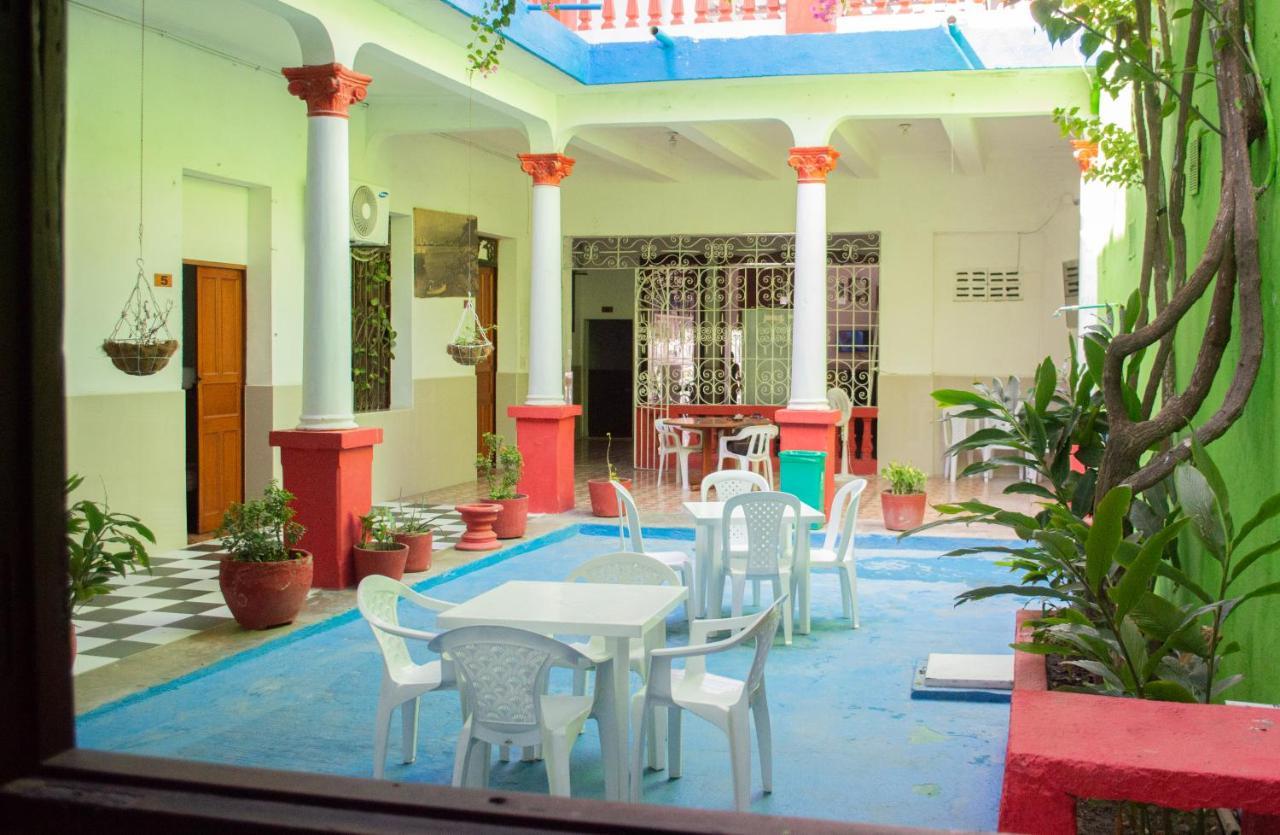Hostal Maranatha Санта Марта Екстериор снимка