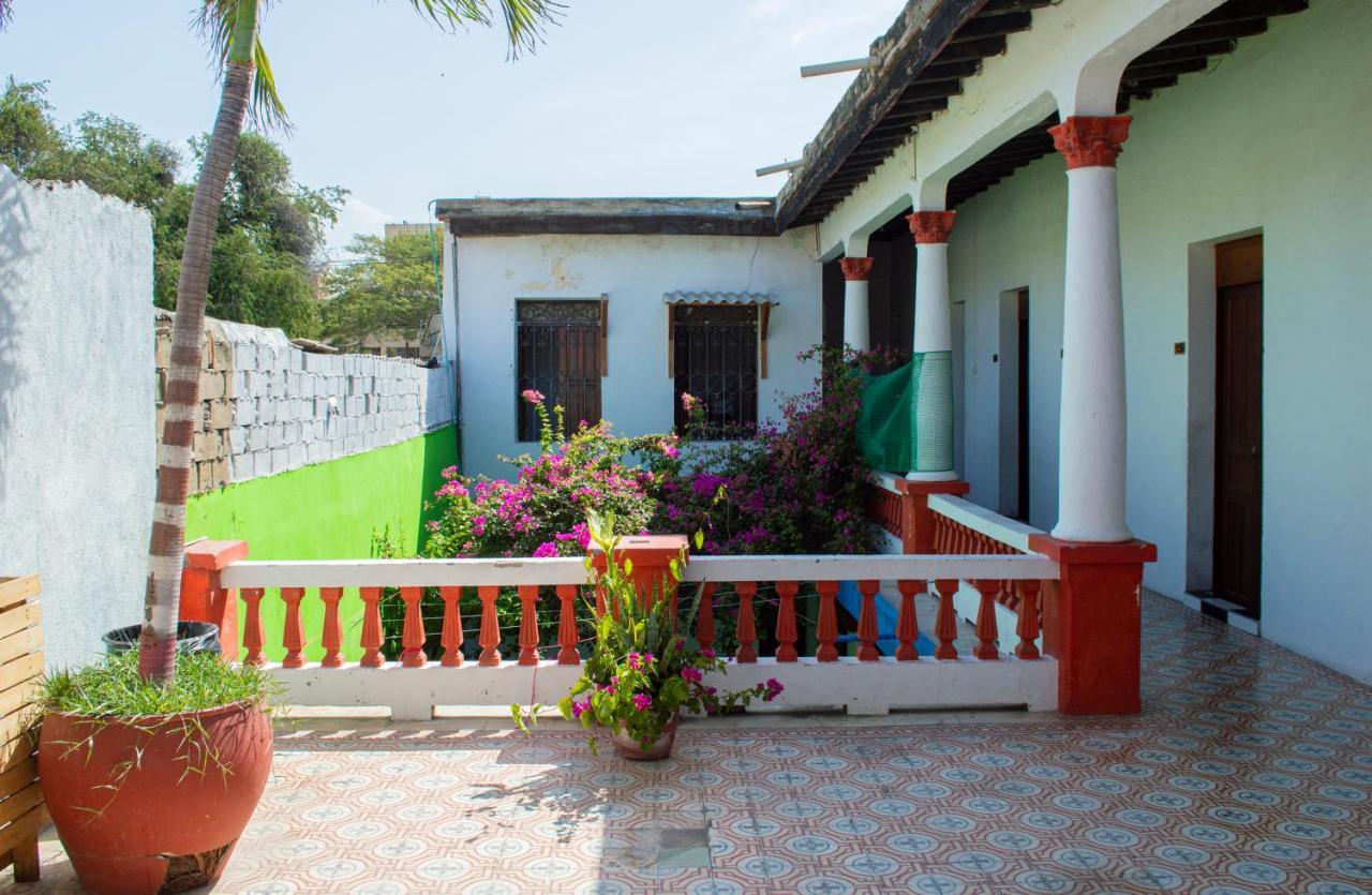 Hostal Maranatha Санта Марта Екстериор снимка